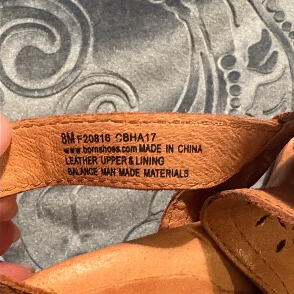 NWT Born Women's Tan Sandals - Genuine Leather Upper Sz 8 - Picture 9 of 14